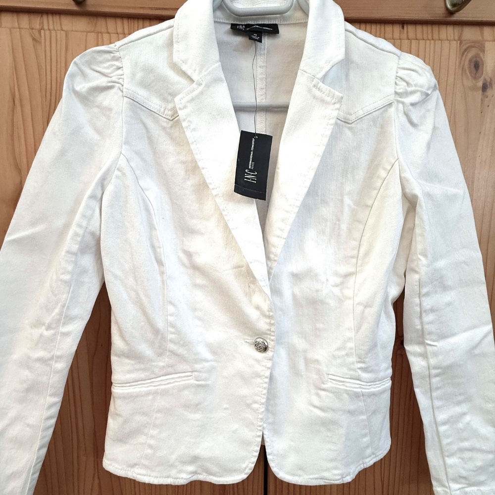 NWT I.N.C Women's Puff-Sleeve Tailored Denim Blazer - Picture 2 of 12